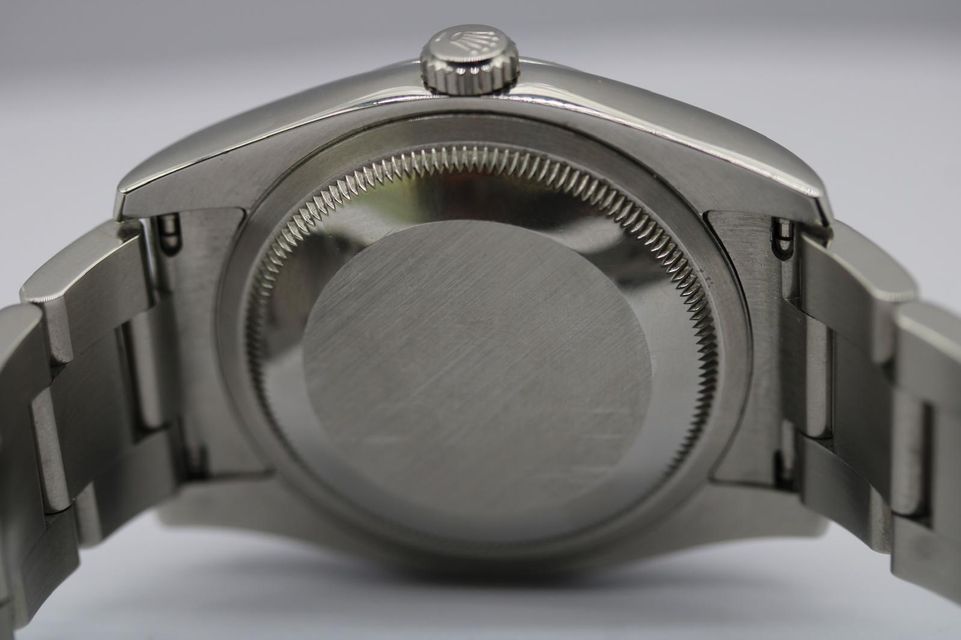 Rolex Oyster Perpetual 116000 Image 4